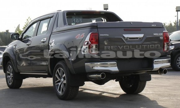 Buy New Toyota Hilux Silver Car in Adrasmon in Sughd Buy New Toyota Hilux Silver Car in Adrasmon in Sughd