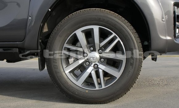 Buy New Toyota Hilux Silver Car in Adrasmon in Sughd Buy New Toyota Hilux Silver Car in Adrasmon in Sughd