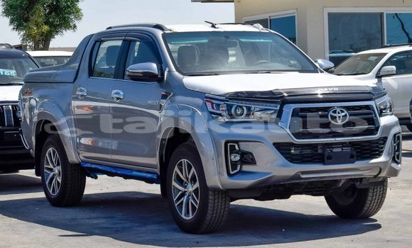 Buy New Toyota Hilux Silver Car in Adrasmon in Sughd Buy New Toyota Hilux Silver Car in Adrasmon in Sughd