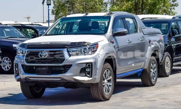 Buy New Toyota Hilux Silver Car in Adrasmon in Sughd Buy New Toyota Hilux Silver Car in Adrasmon in Sughd