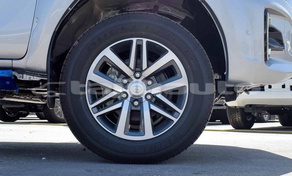 Buy New Toyota Hilux Silver Car in Adrasmon in Sughd Buy New Toyota Hilux Silver Car in Adrasmon in Sughd