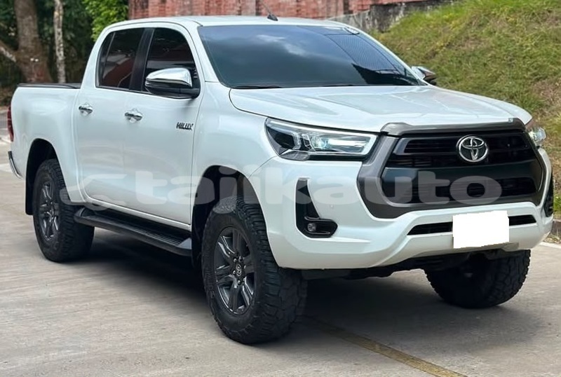 Big with watermark toyota hilux sughd buston 37590