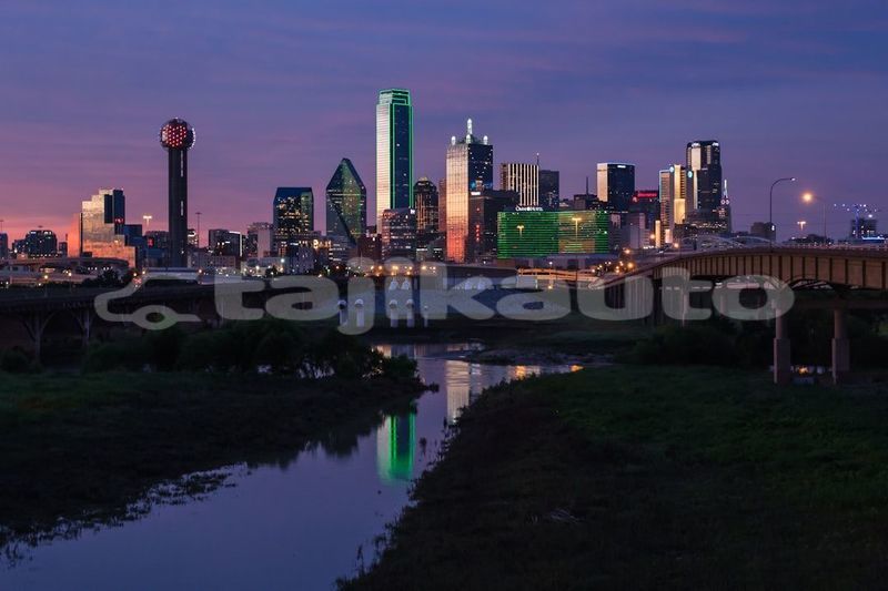 Big with watermark image