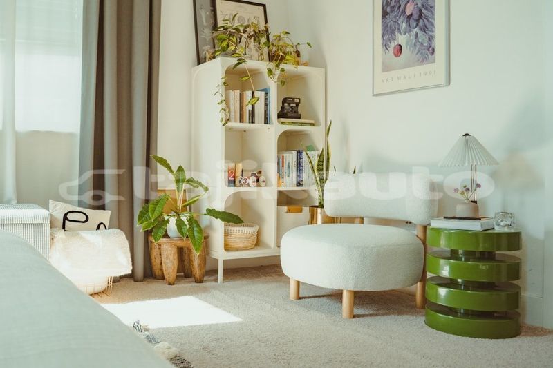 Big with watermark image