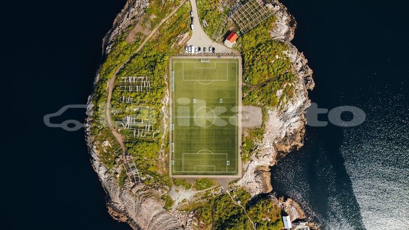 Big with watermark image