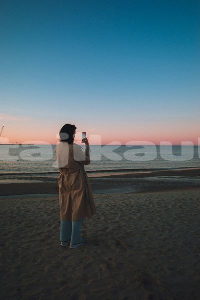 Big with watermark image