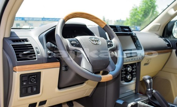 Buy New Toyota Land Cruiser Prado White Car in Adrasmon in Sughd Buy New Toyota Land Cruiser Prado White Car in Adrasmon in Sughd