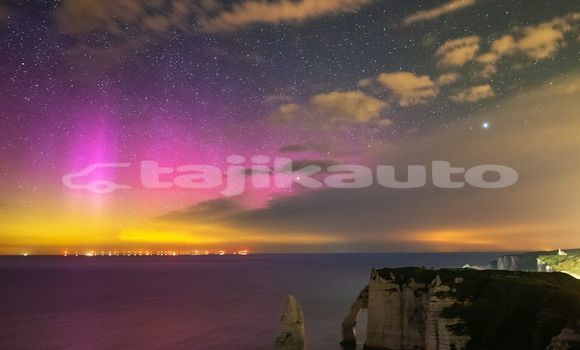 Medium with watermark image