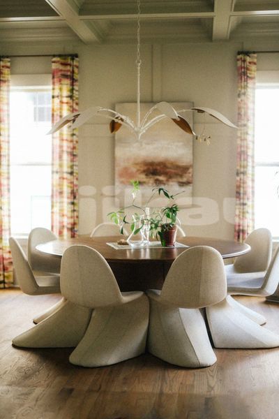 Big with watermark image
