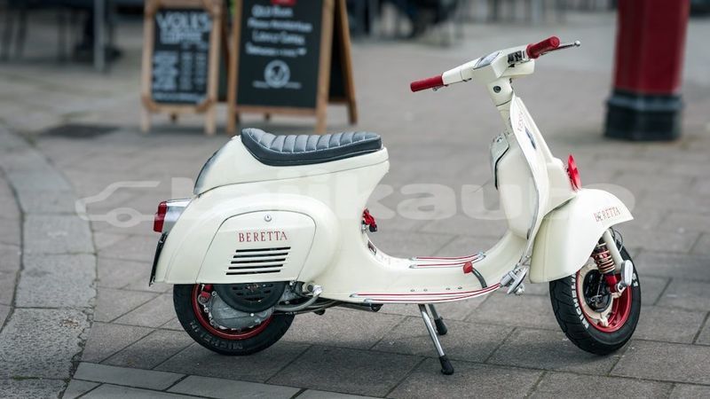 Big with watermark image