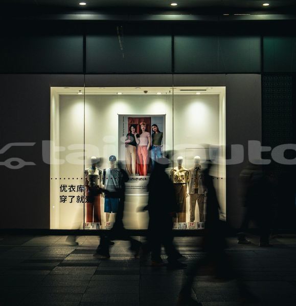 Big with watermark image