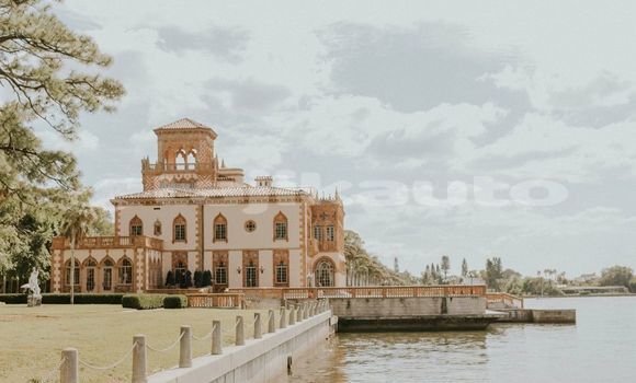 Medium with watermark image