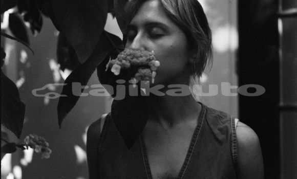 Medium with watermark image