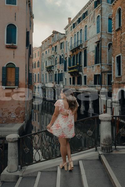 Big with watermark image
