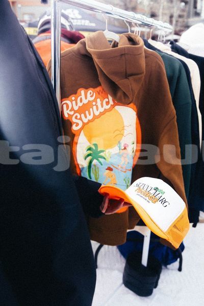 Big with watermark image