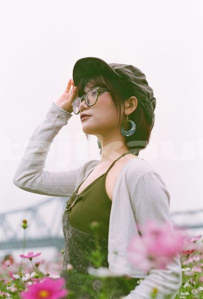 Big with watermark image