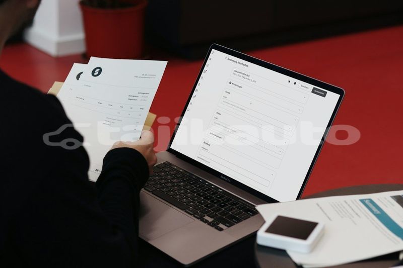 Big with watermark image