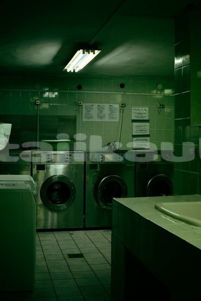 Big with watermark image