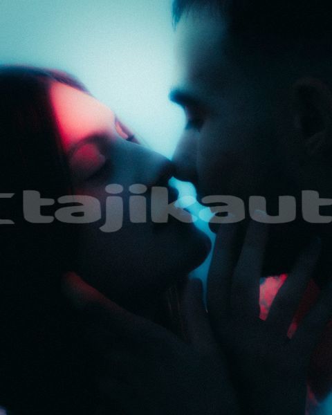 Big with watermark image