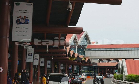 Medium with watermark image