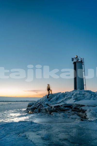 Big with watermark image