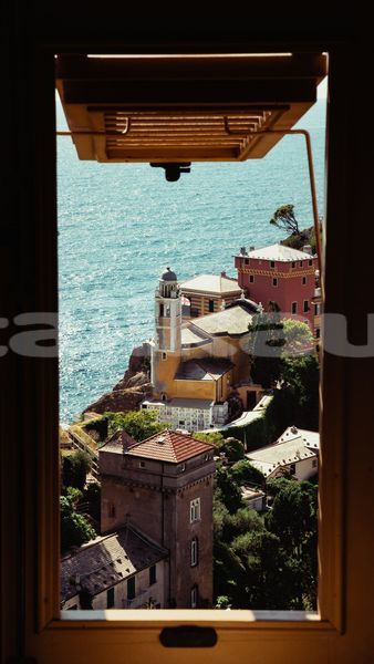 Big with watermark image