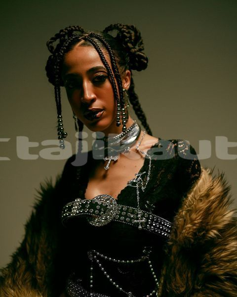 Big with watermark image