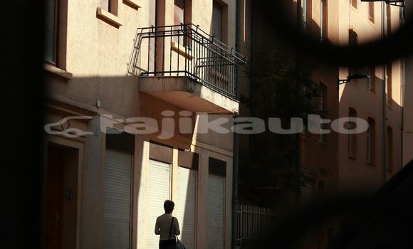 Medium with watermark image