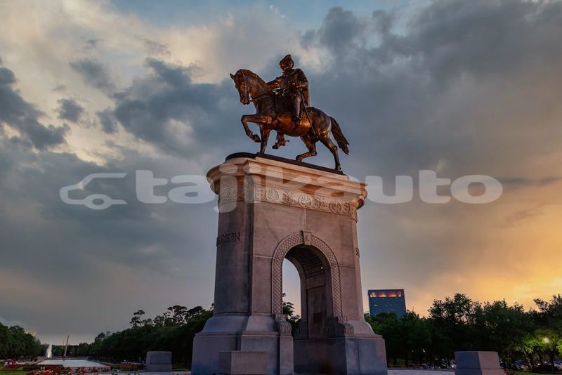 Big with watermark image