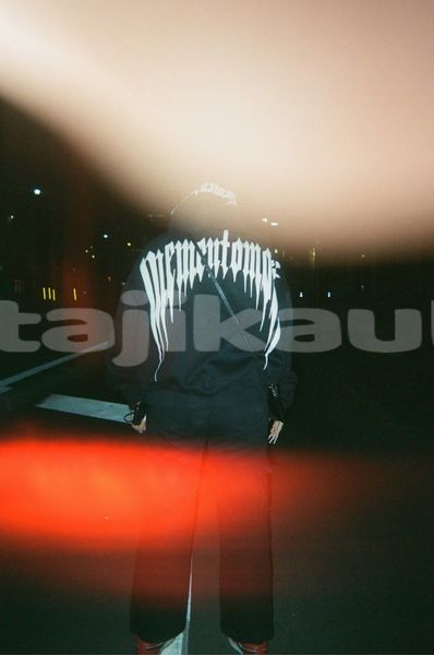 Big with watermark image