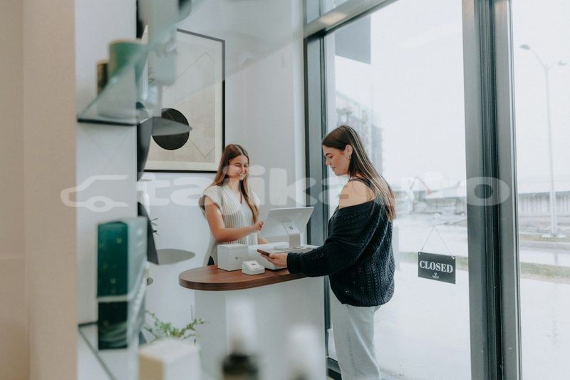 Big with watermark image