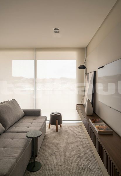 Big with watermark image