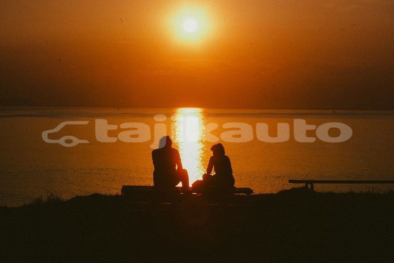 Big with watermark image