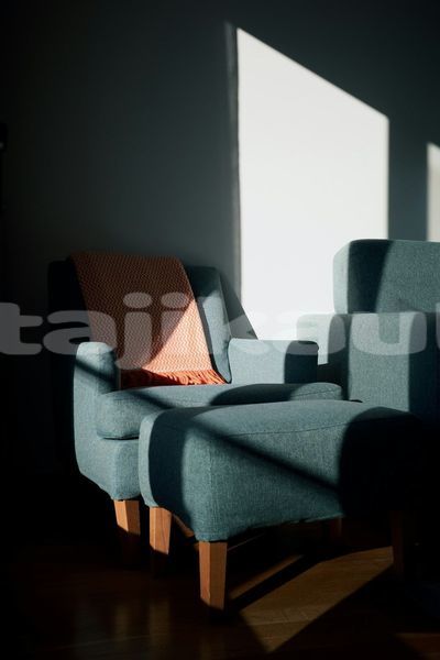 Big with watermark image