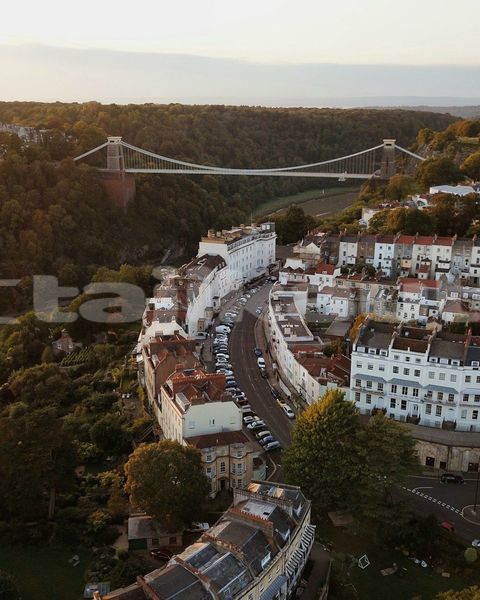 Big with watermark image