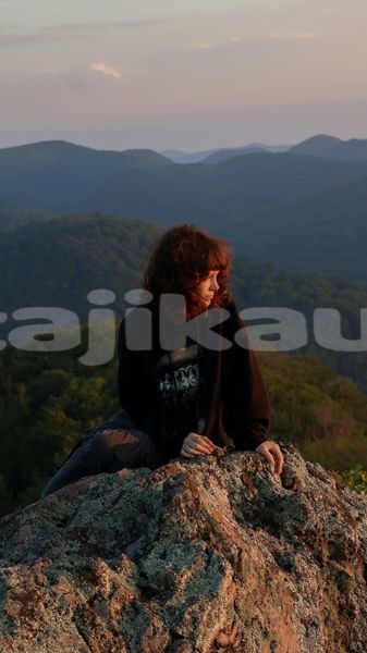 Big with watermark image