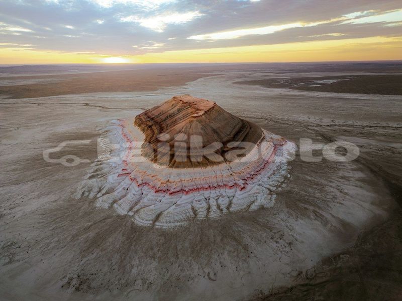Big with watermark image