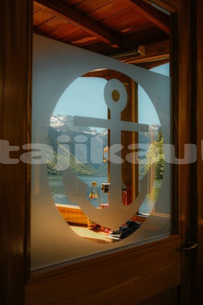 Big with watermark image