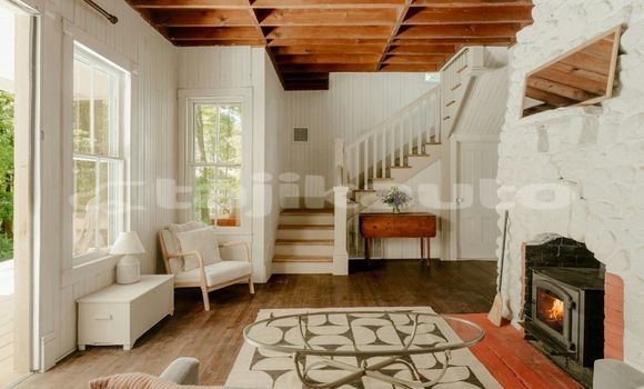 Medium with watermark image