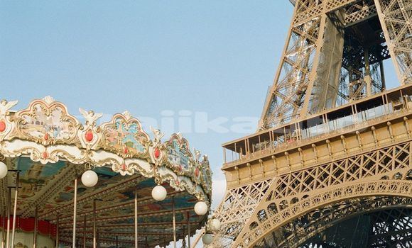 Medium with watermark image