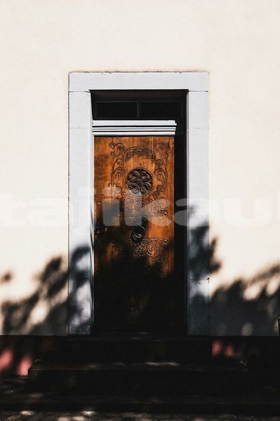Big with watermark image