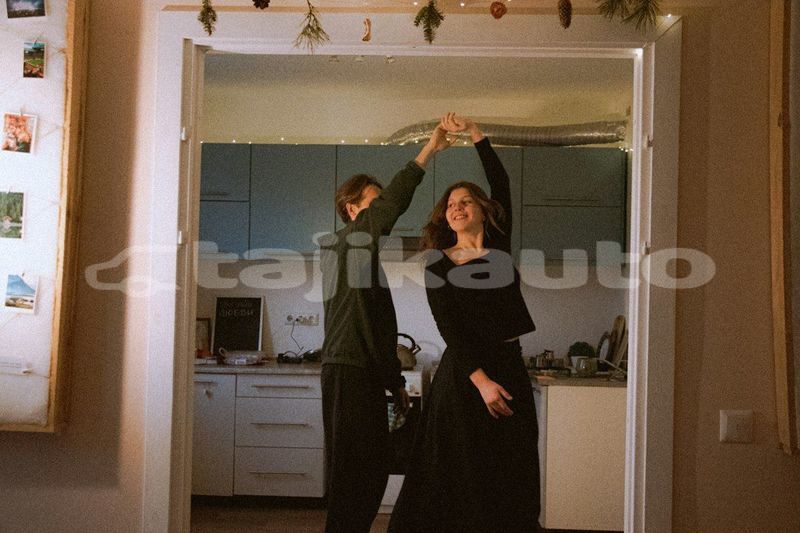 Big with watermark image