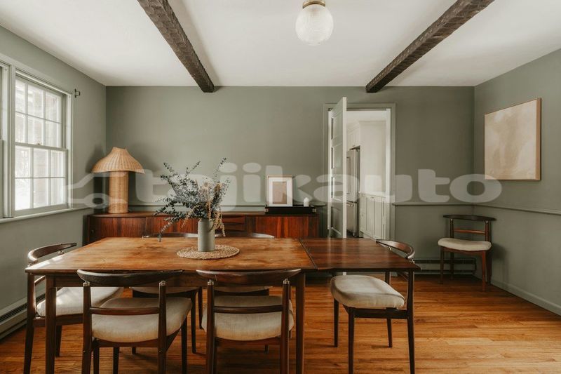 Big with watermark image