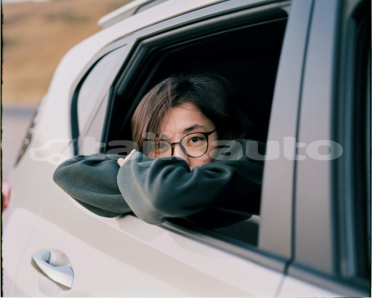 Big with watermark image