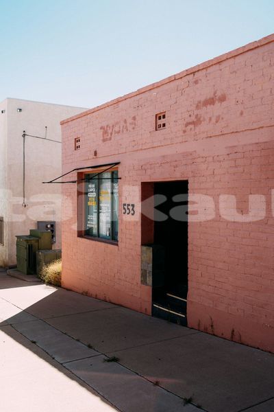 Big with watermark image