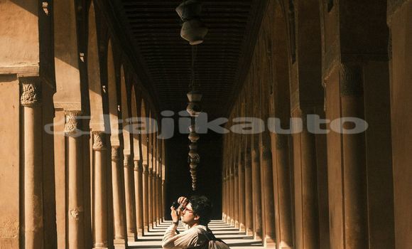 Medium with watermark image