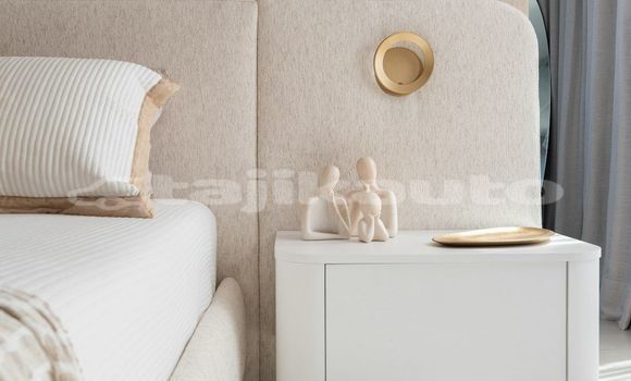Medium with watermark image