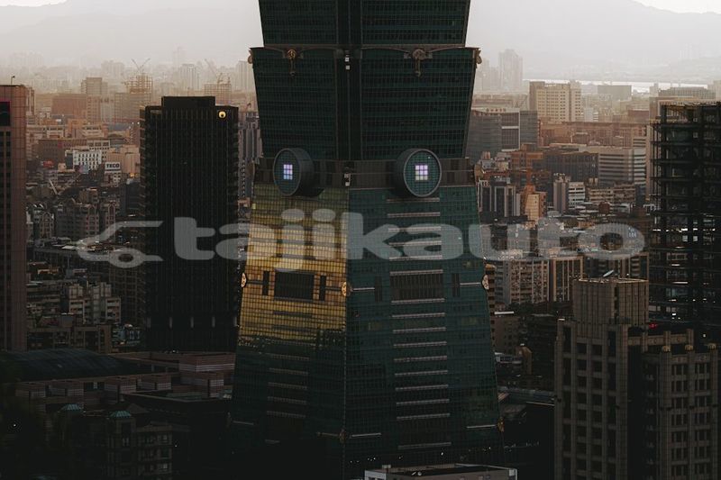 Big with watermark image