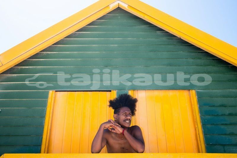 Big with watermark image
