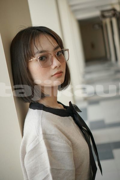Big with watermark image